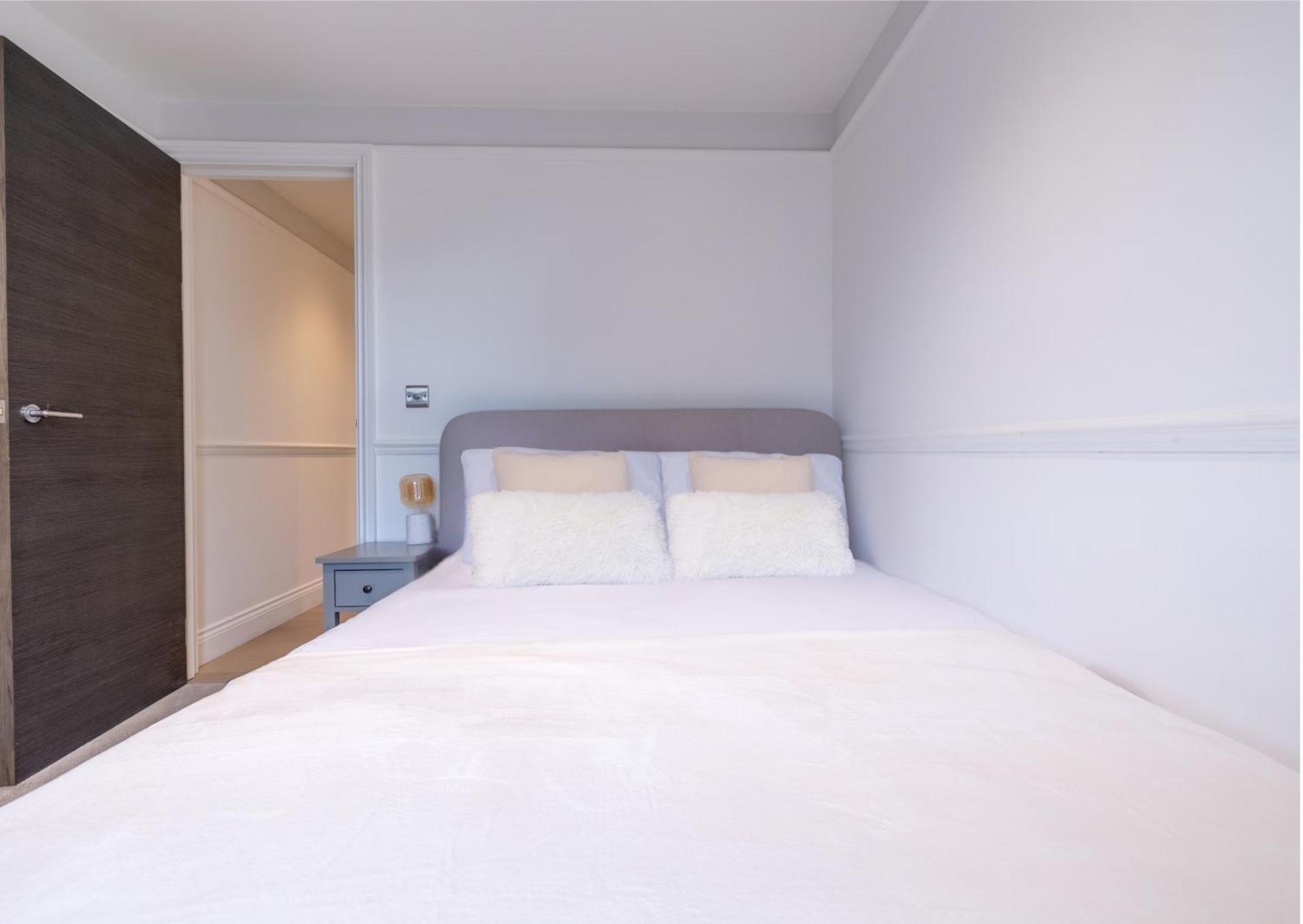 The Stanley Apartment เทดดิงตัน ภายนอก รูปภาพ